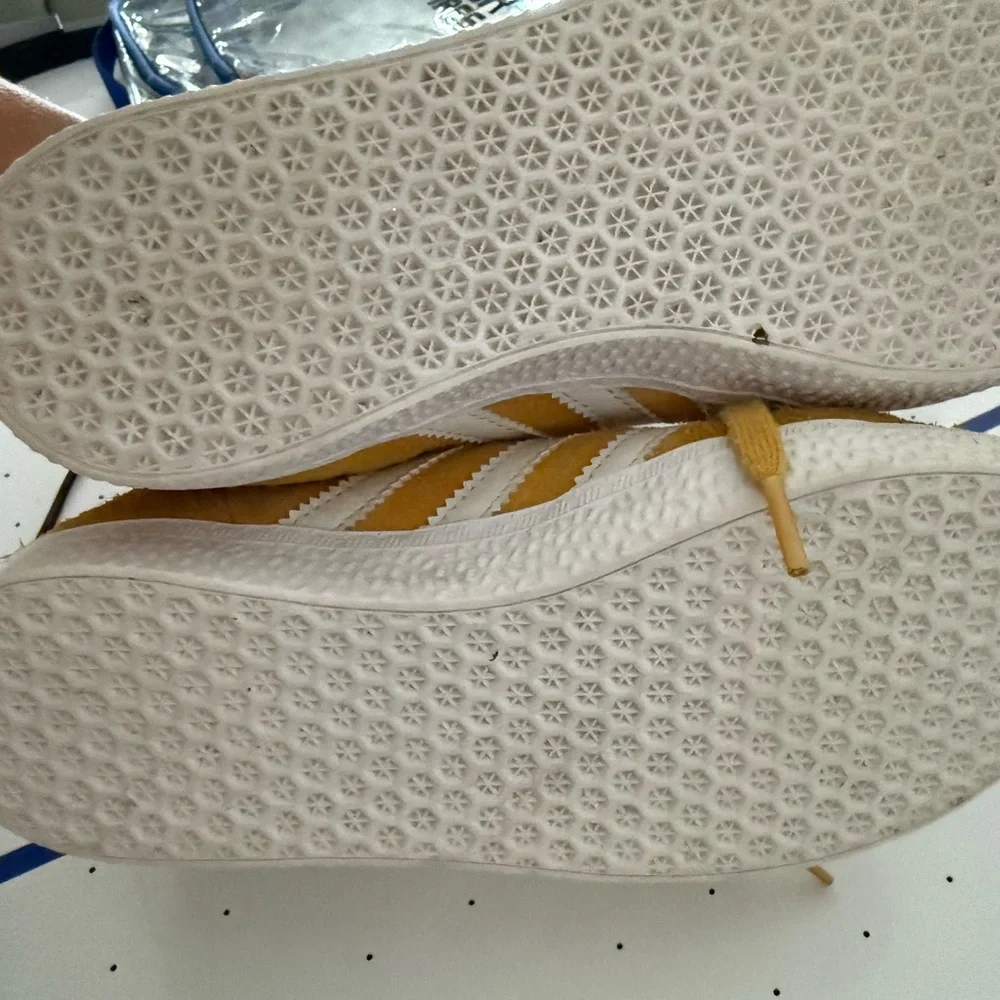 Mustard Yellow Kids Adidas - size 1